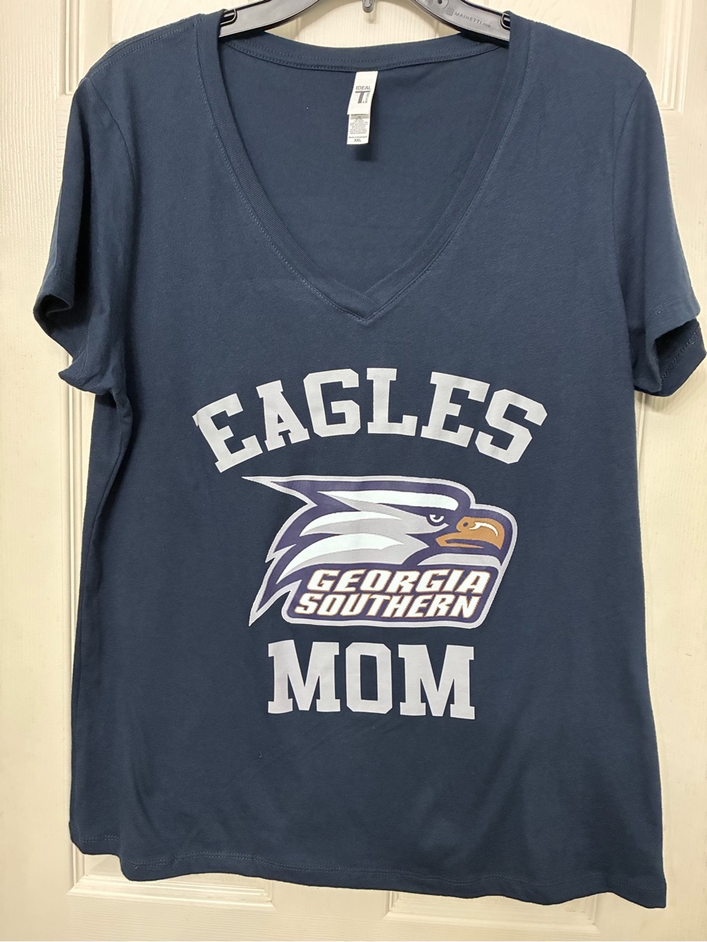 Georgia Southern Eagles Mom Navy V-Neck Tee